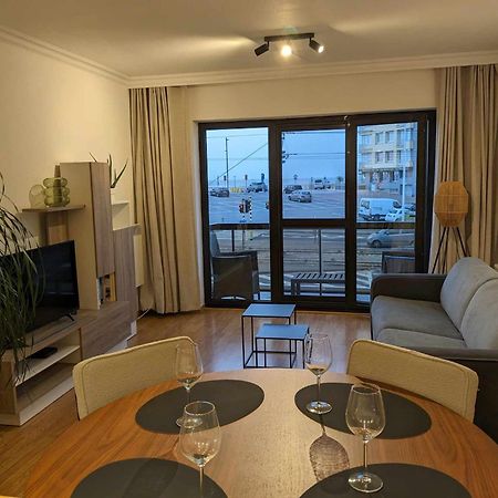 Vista Linda, Leuk Appartement Vlak Bij Zeedijk En Strand Ostende Exteriér fotografie