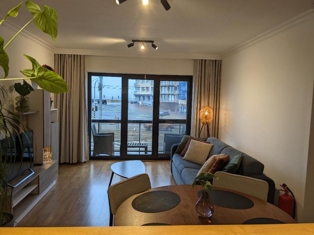 Vista Linda, Leuk Appartement Vlak Bij Zeedijk En Strand Ostende Exteriér fotografie