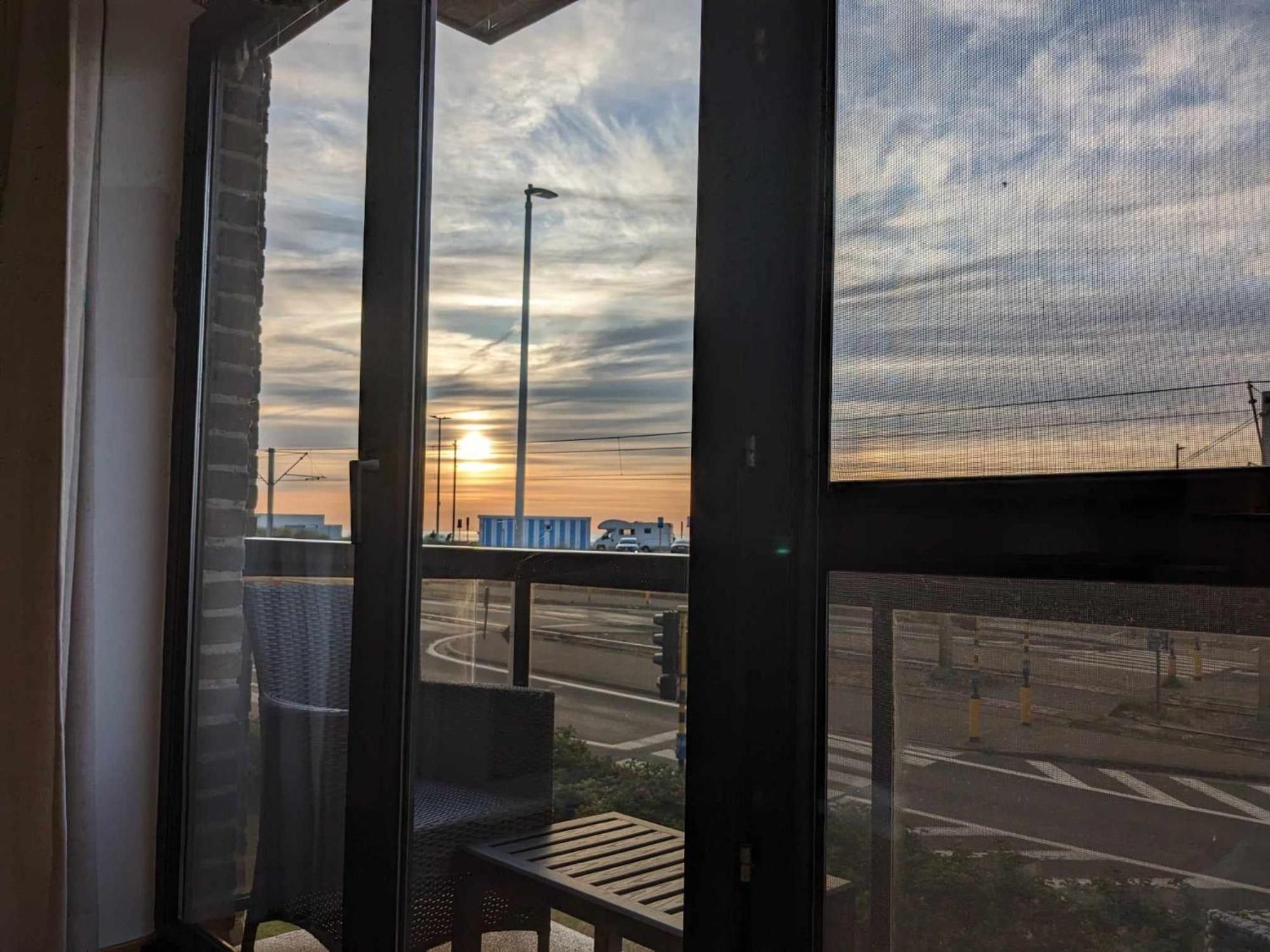 Vista Linda, Leuk Appartement Vlak Bij Zeedijk En Strand Ostende Exteriér fotografie