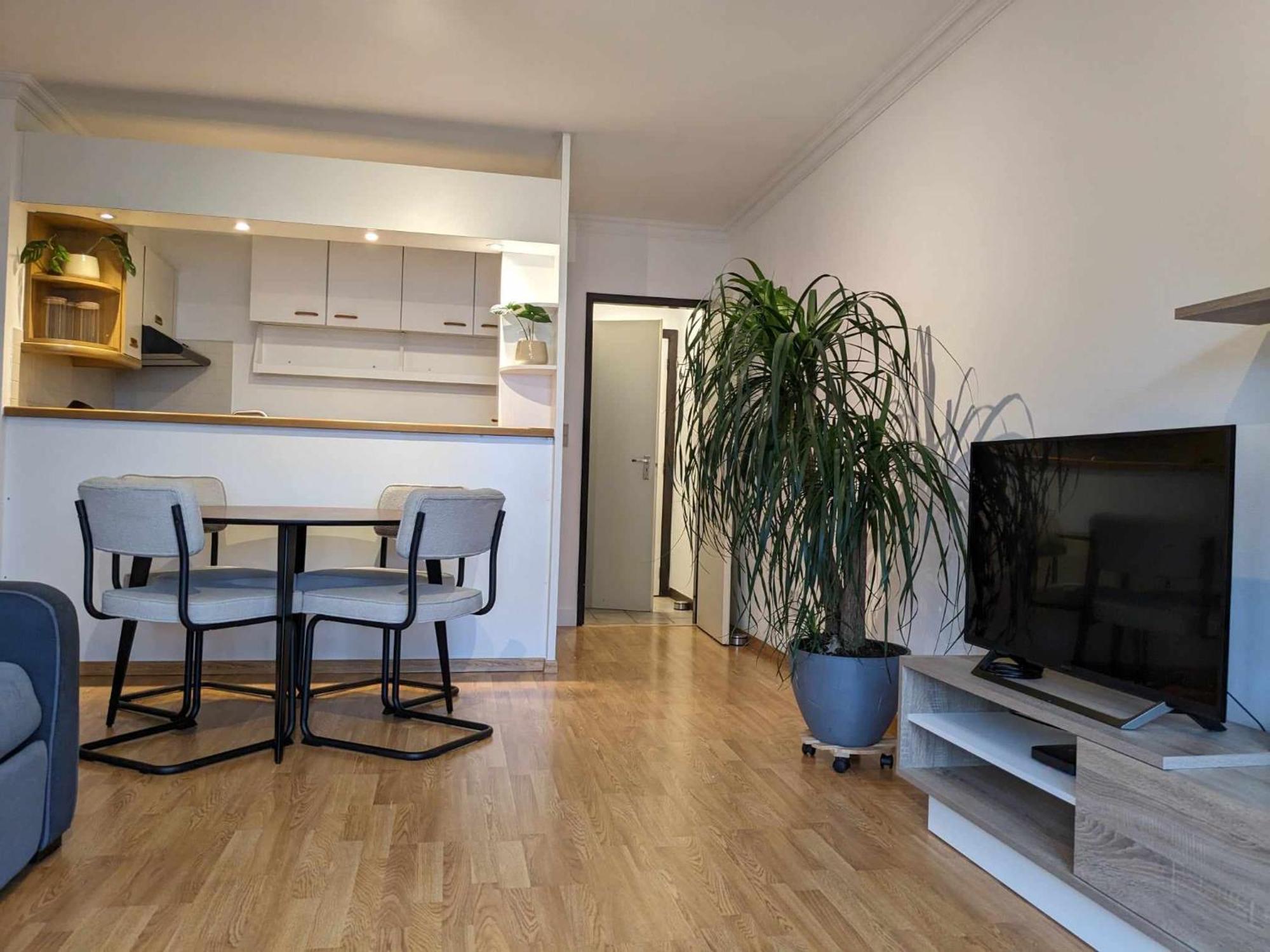 Vista Linda, Leuk Appartement Vlak Bij Zeedijk En Strand Ostende Exteriér fotografie